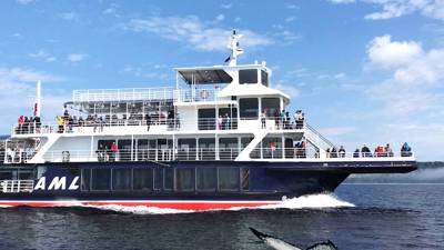 AML Grand Fleuve durant la croisière aux baleines